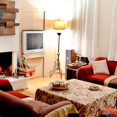 Elegant Stone Mansion In Historic Mystras 아파트 외부 사진