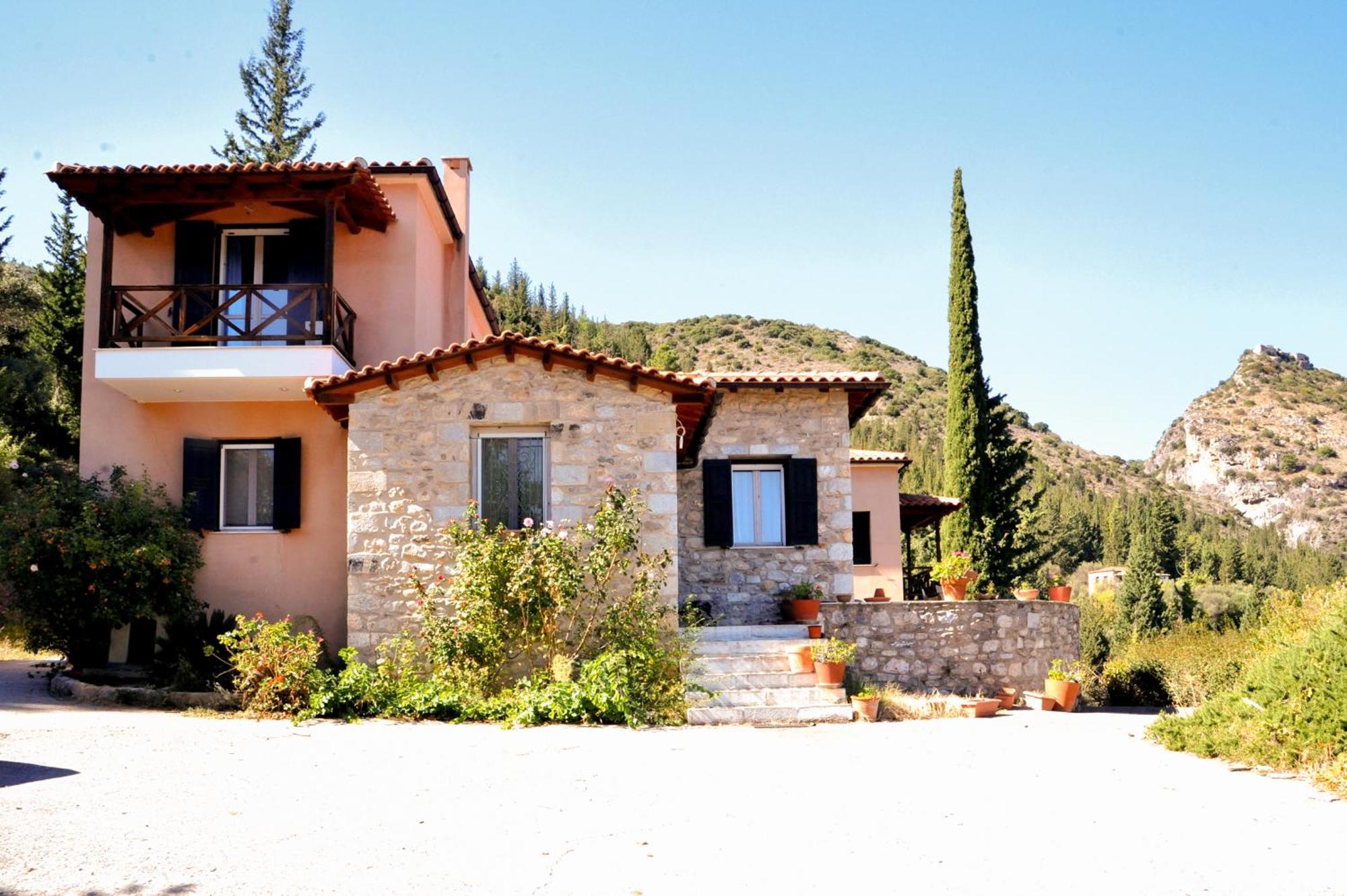 Elegant Stone Mansion In Historic Mystras 아파트 외부 사진