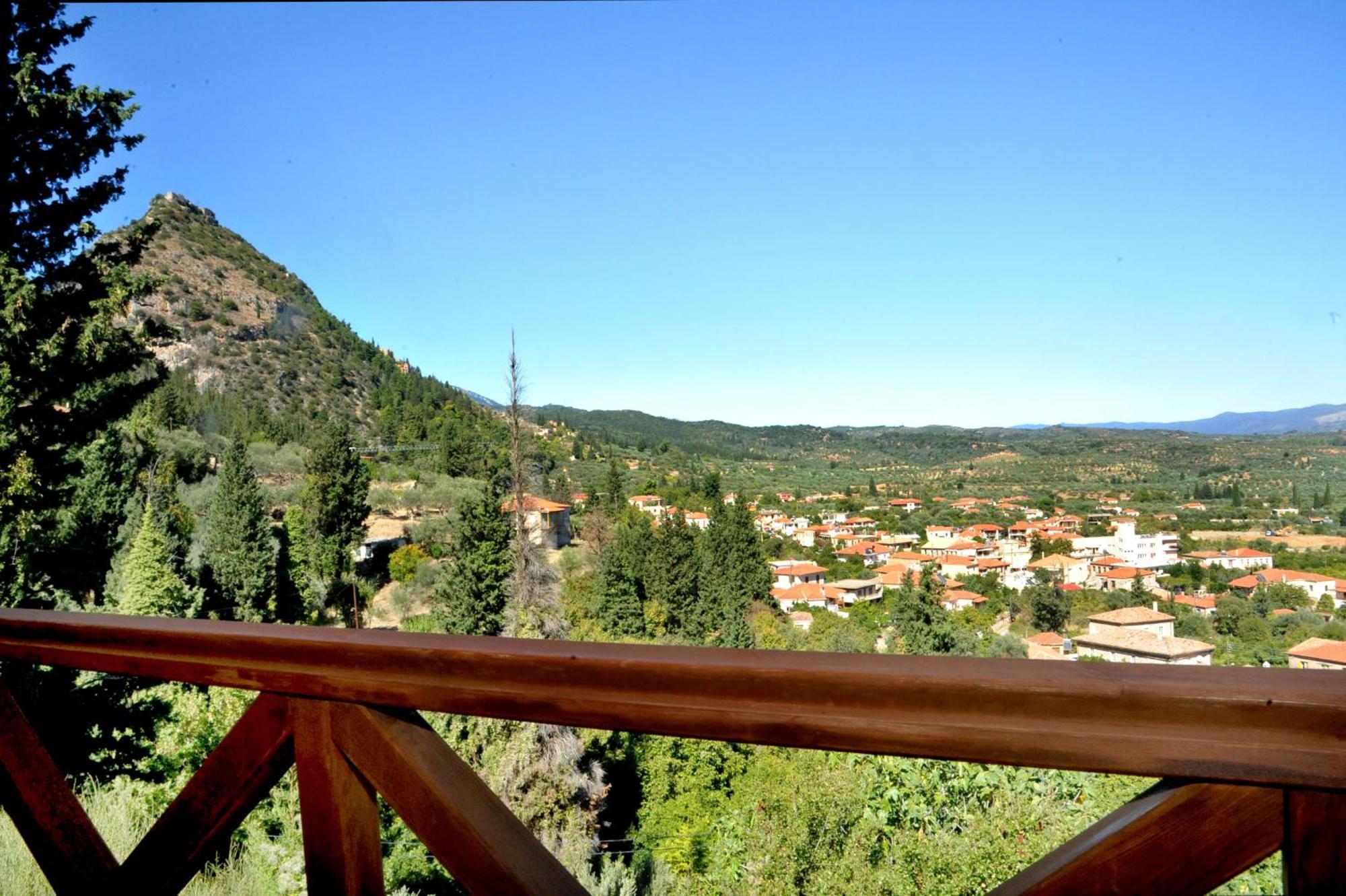 Elegant Stone Mansion In Historic Mystras 아파트 외부 사진